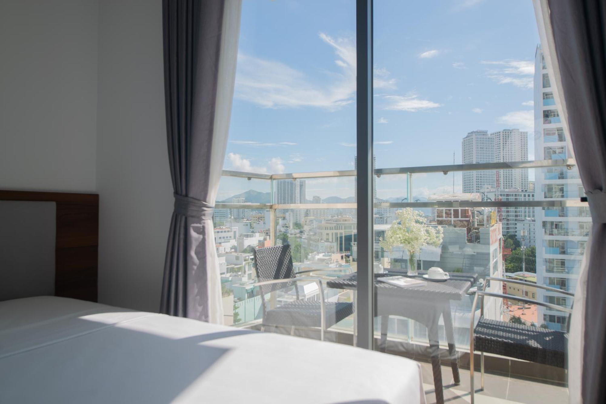 Khách sạn Bờ Biển Vàng - Gold Coast Hotel Nha Trang Exterior foto