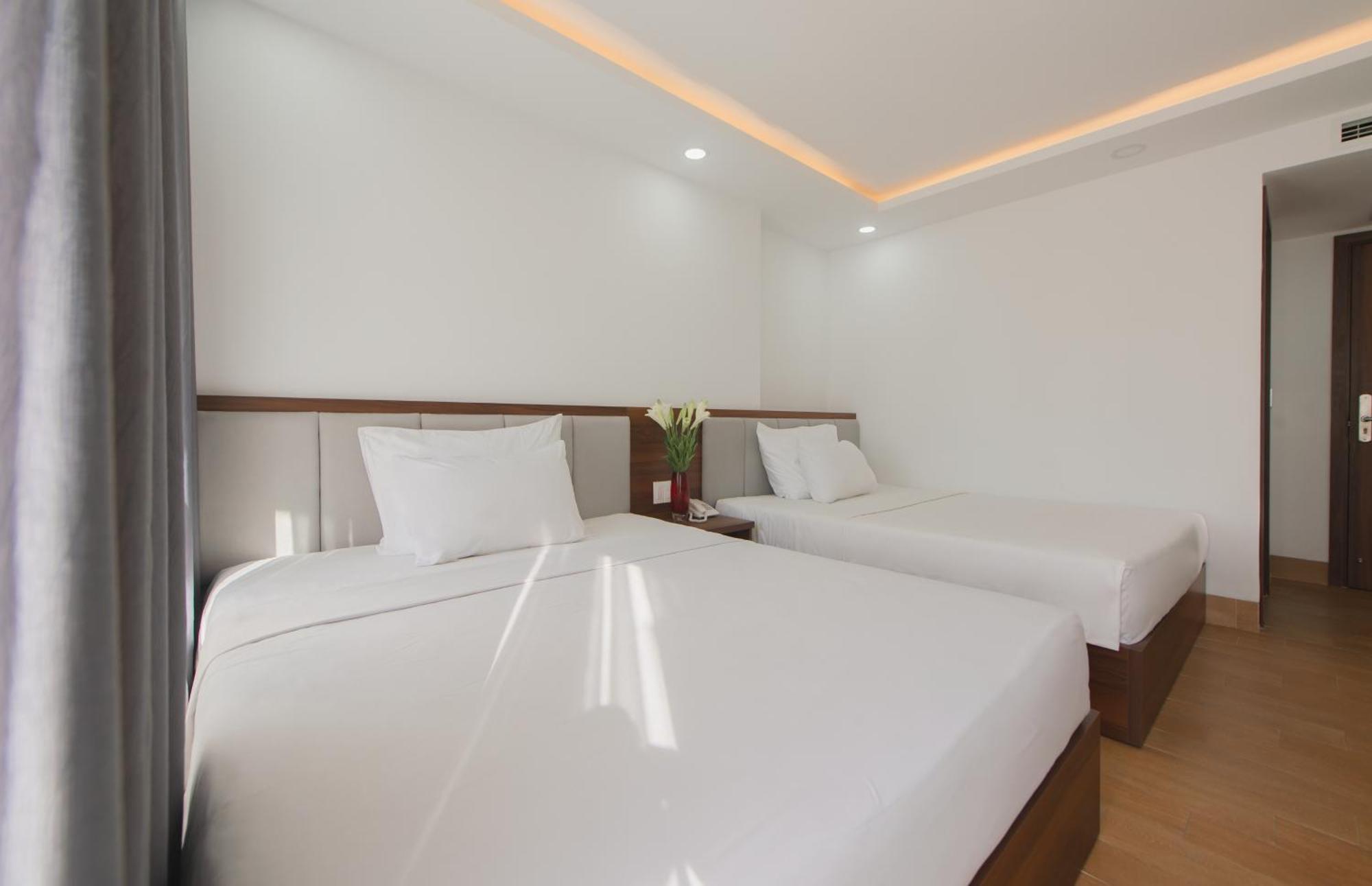 Khách sạn Bờ Biển Vàng - Gold Coast Hotel Nha Trang Exterior foto